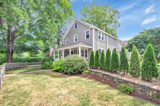 Photo of 25 Park St Hamilton, MA 01982