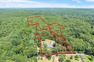 Photo of 130 South St Upton, MA 01568
