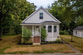 Photo of 17 Norfolk Ave Dartmouth, MA 02747