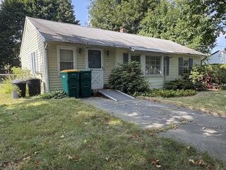 Photo of 8 Boyd Rd Woburn, MA 01801