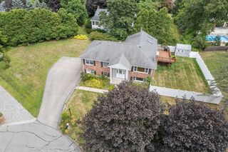 Photo of 19 Maplecrest Drive Southborough, MA 01772