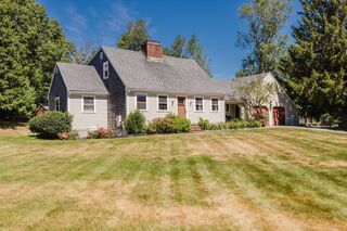Photo of 7 Swing Dr Berkley, MA 02779