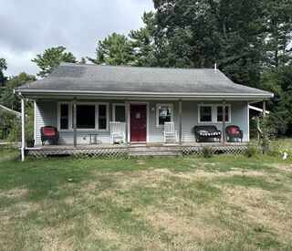 Photo of 121 South St East Bridgewater, MA 02333