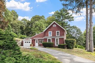 Photo of 519 Essex St Saugus, MA 01906