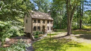 Photo of 15 Daisy Dr Walpole, MA 02081
