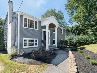 Photo of 946 West St Mansfield, MA 02048