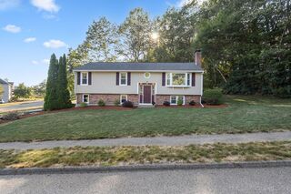 Photo of 15 Summer Hill Dr. Rutland, MA 01543