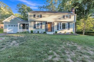 Photo of 63 Walnut St Oxford, MA 01540