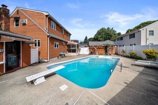 Photo of 37 Arbor St Lynn, MA 01902