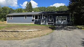 Photo of 105 Hale Rd Hubbardston, MA 01452