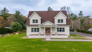 Photo of real estate for sale located at 13 Park Pl Mattapoisett, MA 02739