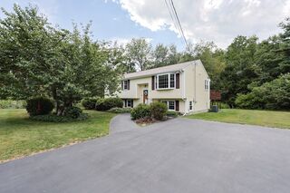 Photo of 37 Oakleaf Dr Mansfield, MA 02048