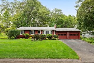 Photo of 41 Valley Hill Holden, MA 01520