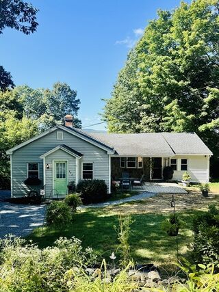 Photo of 452 Hollis Road Lunenburg, MA 01462