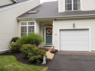 Photo of 2 Kingson Ln Medway, MA 02053