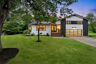 Photo of 30 Linda Rd Andover, MA 01810