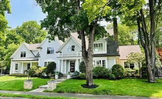 Photo of 15 Essex Rd Wellesley Hills, MA 02481