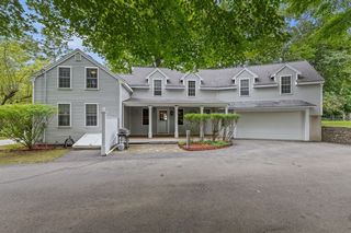 Photo of 70 Maple St West Newbury, MA 01985