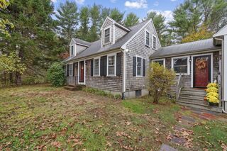 Photo of 62 Teakettle Ln Duxbury, MA 02332