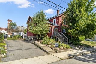 Photo of 8 Union St Hopedale, MA 01747
