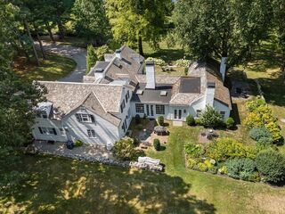 Photo of 157 Centre St Dover, MA 02030