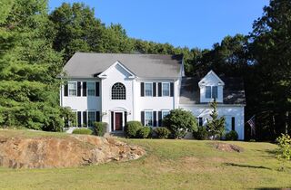 Photo of 1 Haven Way Hopedale, MA 01747
