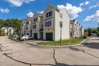 Photo of 33 Groveland Commons Way Groveland, MA 01834