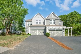 Photo of 5 Frostpane Ln Hopkinton, MA 01748