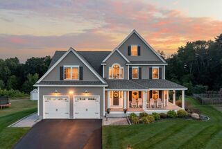 Photo of 10 Poplar Hill Circle Merrimac, MA 01860