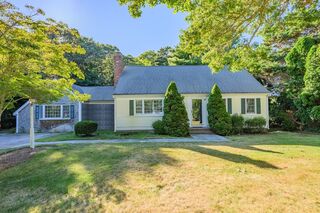 Photo of 77 Robbins St Osterville, MA 02655
