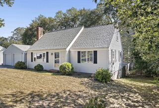 Photo of 47 Postgate Rd Hamilton, MA 01982