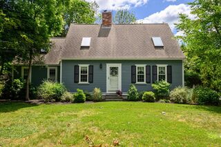 Photo of 192 Taylor St Pembroke, MA 02359