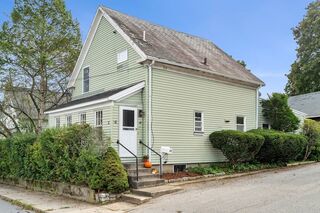 Photo of 22 Brownville Ave Ipswich, MA 01938
