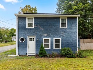 Photo of 35 Dwight St Hanson, MA 02341