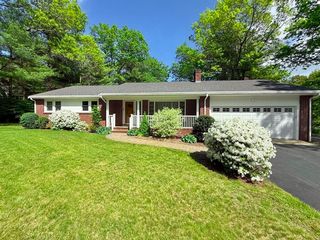 Photo of 147 Mill St Westwood, MA 02090