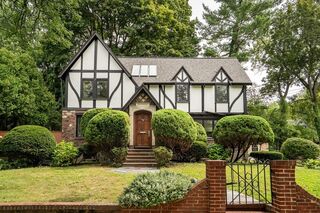 Photo of 28 Laudholm Road Newtonville, MA 02458