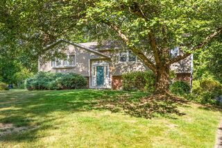 Photo of 18 Harriman Rd Merrimac, MA 01860