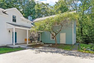 Photo of 36 Indian Camp Lane Lincoln, MA 01773