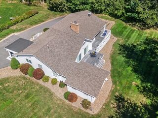 Photo of 6 Strathmore Rd Dartmouth, MA 02747