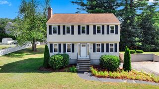 Photo of 1465 Shawsheen Street Tewksbury, MA 01876