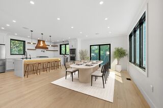 Photo of 863 Main Street Reading, MA 01867