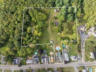Photo of real estate for sale located at 427 West Britannia Street Taunton, MA 02780