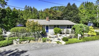 Photo of 7 Cynthia St Dartmouth, MA 02748