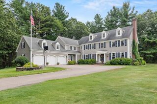 Photo of 1080 North St Walpole, MA 02081