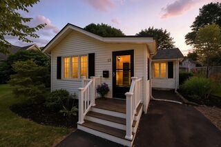 Photo of 13 Kenilworth Rd Shrewsbury, MA 01545