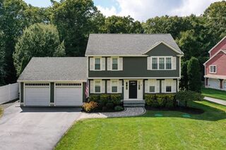 Photo of 96 Kevins Way Easton, MA 02375