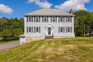 Photo of real estate for sale located at 17 Taft Rd Sterling, MA 01564