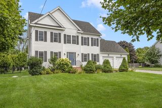 Photo of real estate for sale located at 15 Arline Dr Attleboro, MA 02703