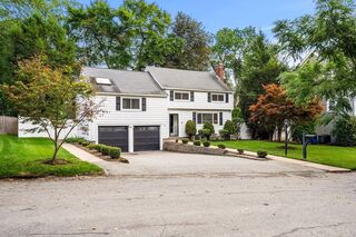 Photo of 15 Greeley Circle Arlington, MA 02474