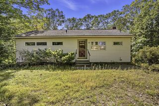 Photo of 77 Prospect St Upton, MA 01568